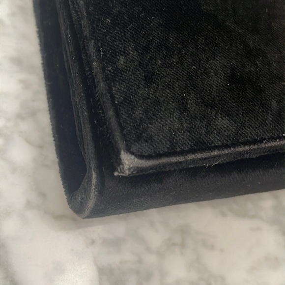 Yves Saint Laurent black velvet cross body bag/WOC - Picture 5 of 17